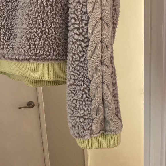 Free People pullover - Picture 3 of 4